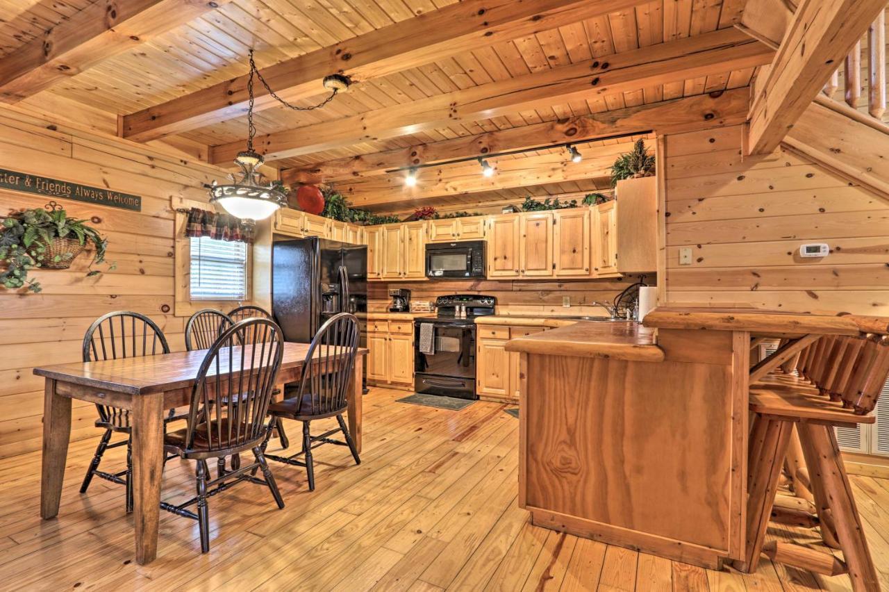 Pigeon Forge Cabin With Games, 1 Mi To Parkway! Екстер'єр фото
