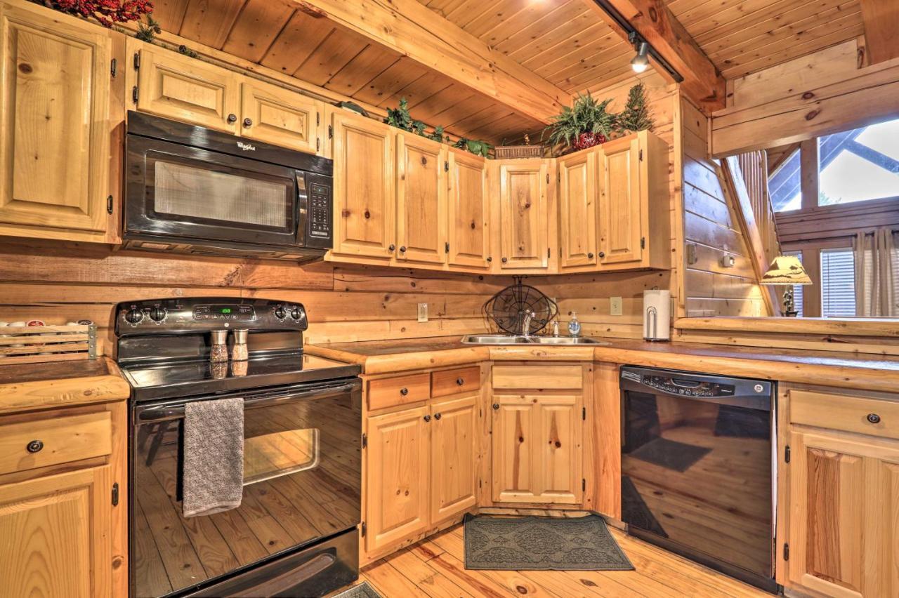 Pigeon Forge Cabin With Games, 1 Mi To Parkway! Екстер'єр фото