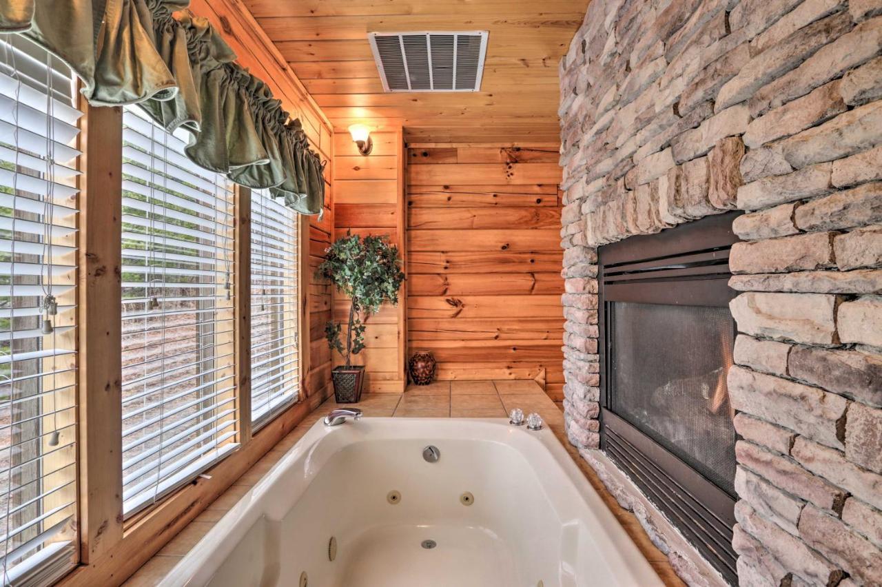 Pigeon Forge Cabin With Games, 1 Mi To Parkway! Екстер'єр фото